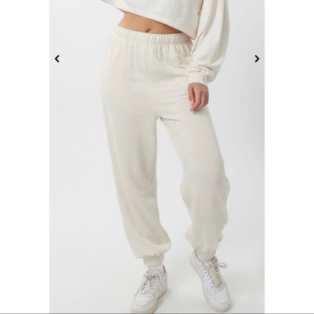 Garage Boyfriend Joggers NWOT